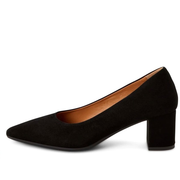 Aquatalia Kayleigh Black Suede Pump - Picture 2 of 9